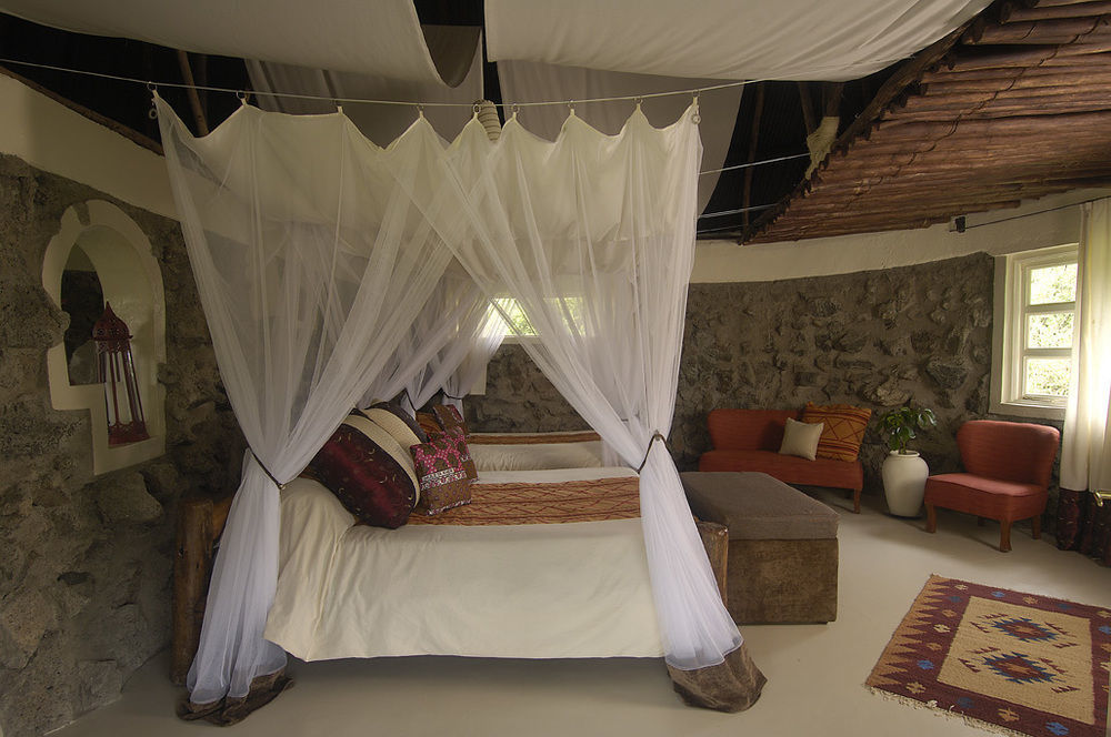 Отель Mbweha Camp Elmenteita Экстерьер фото