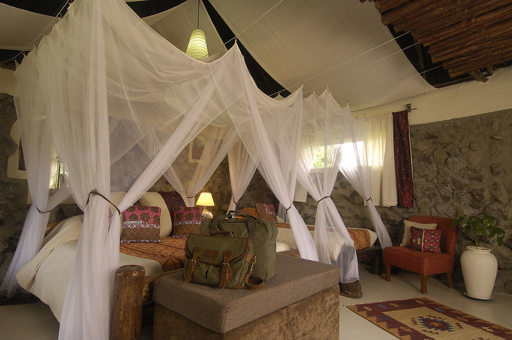 Отель Mbweha Camp Elmenteita Экстерьер фото