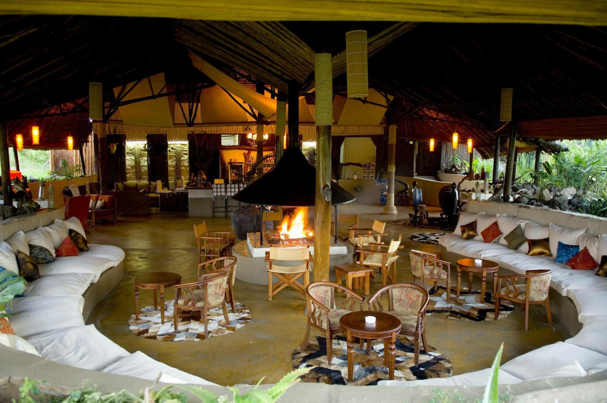 Отель Mbweha Camp Elmenteita Экстерьер фото