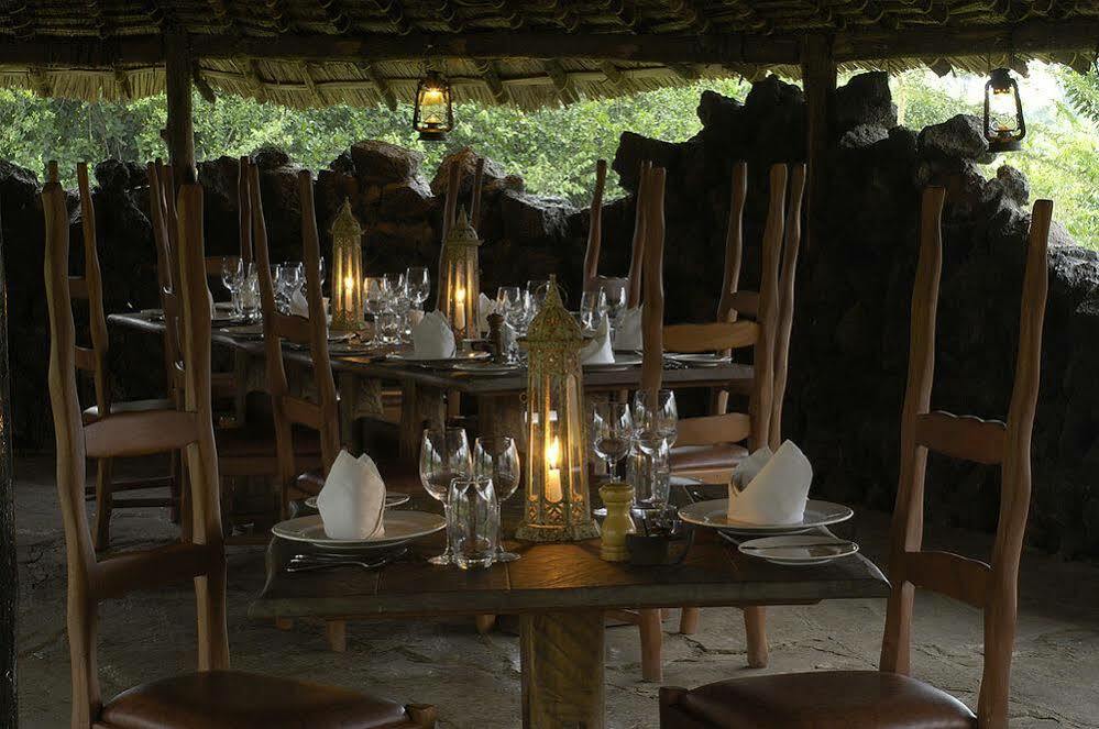 Отель Mbweha Camp Elmenteita Экстерьер фото